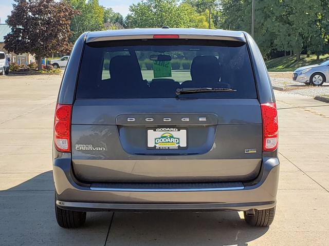 Used 2016 Dodge Grand Caravan SE image 4