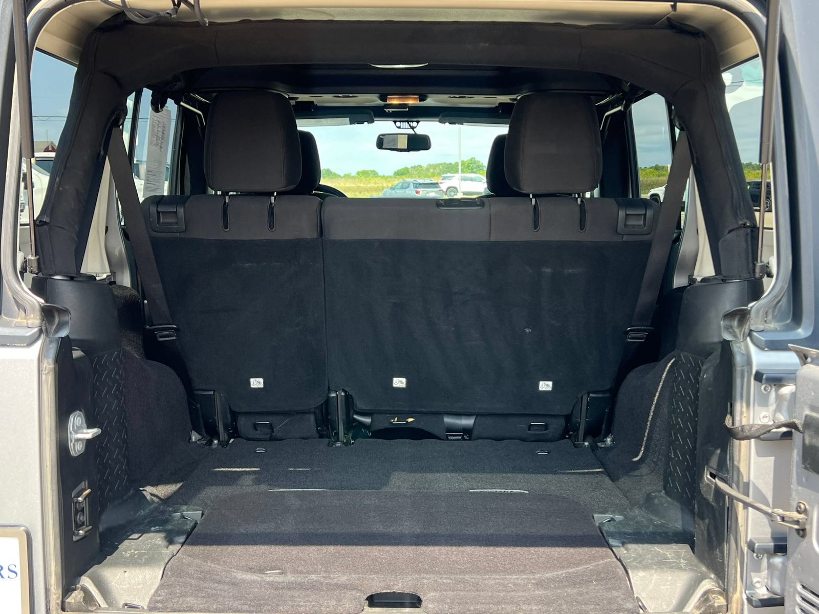 Used 2018 Jeep Wrangler Unlimited Sport AWD/4WD image 29
