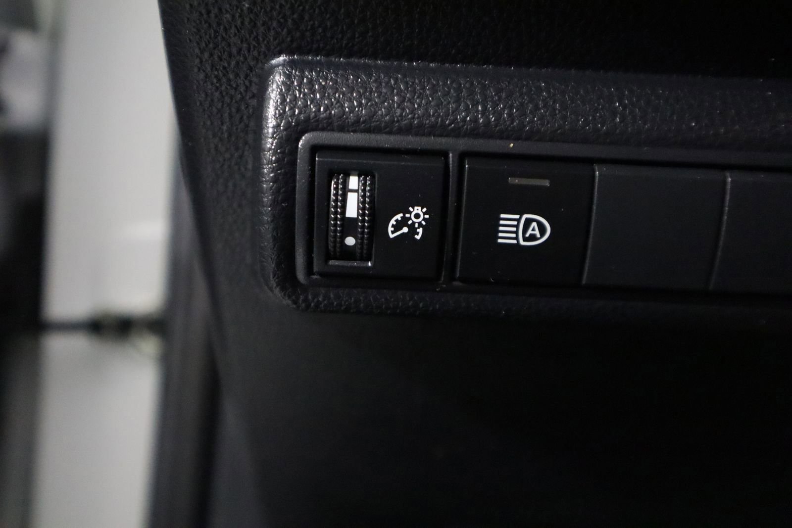 Used 2023 Toyota Corolla LE image 36