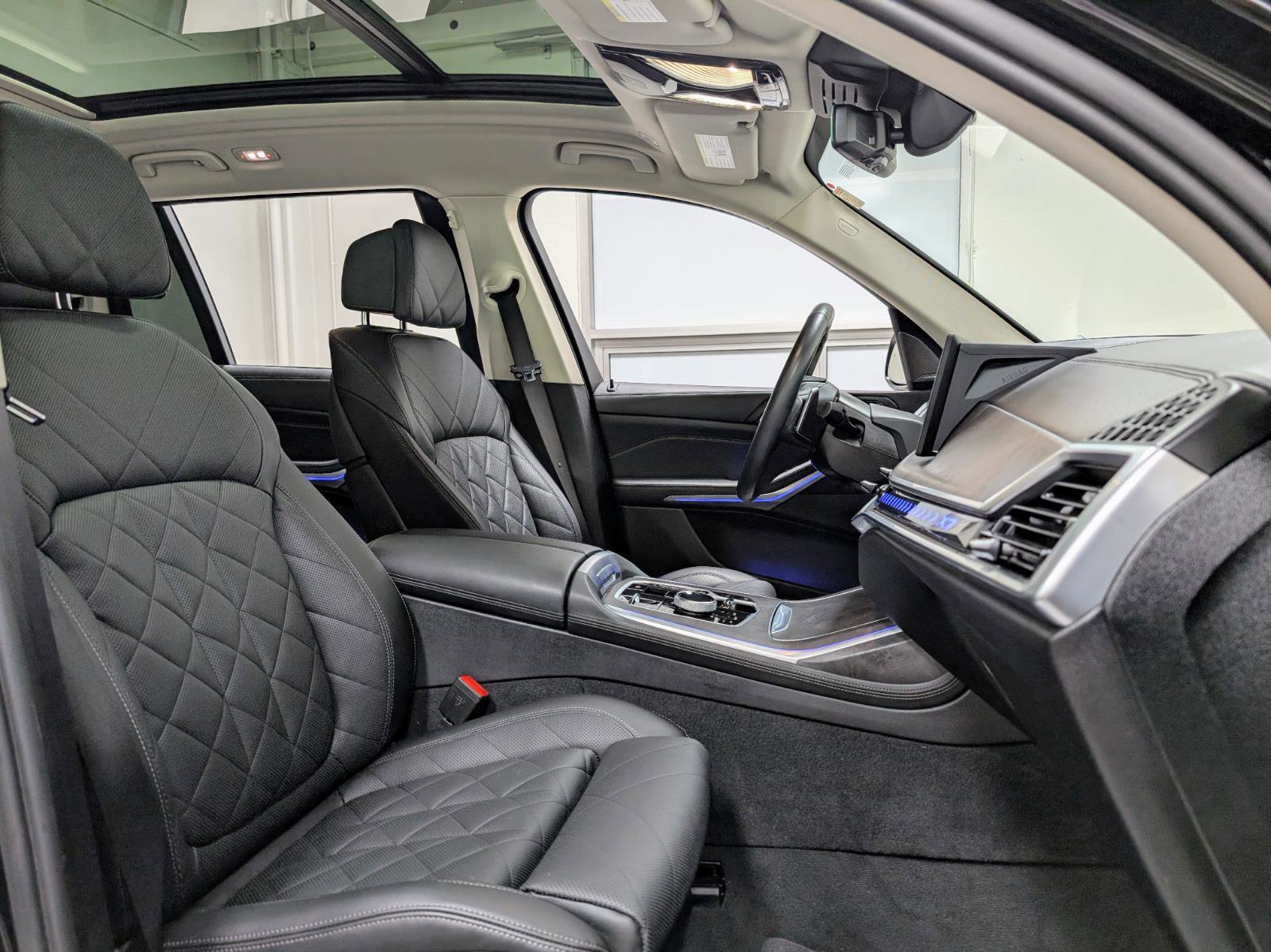 Used 2023 BMW X7 xDrive40i w/ Premium Package image 35