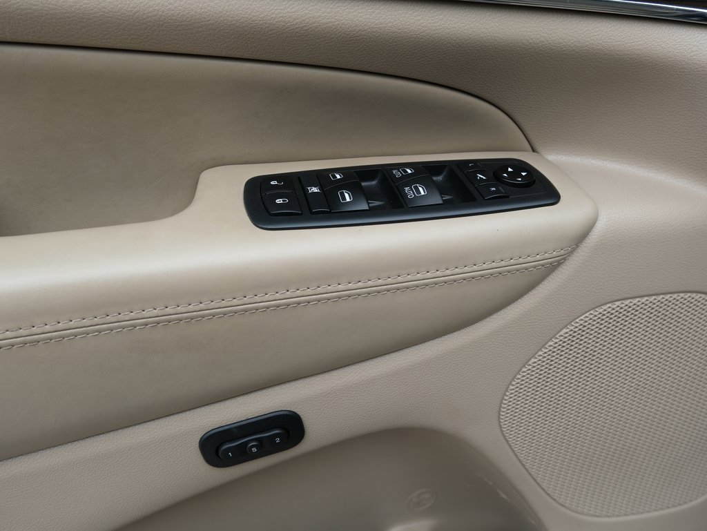 Used 2021 Jeep Grand Cherokee Overland image 29