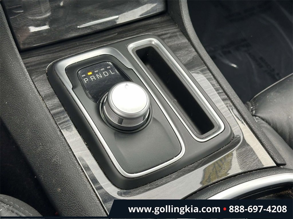 Used 2021 Chrysler 300 Touring L image 27