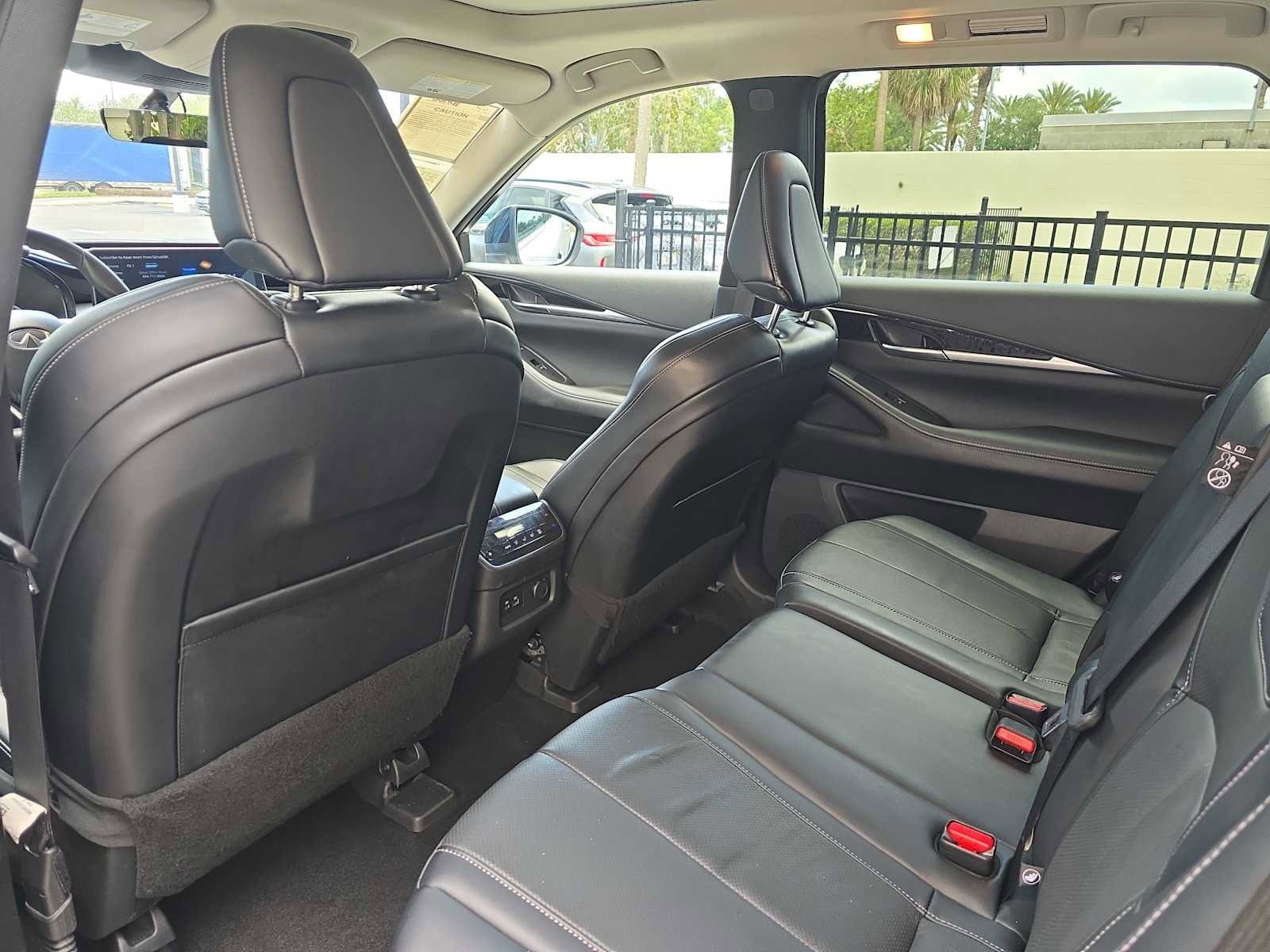 Used 2023 INFINITI QX60 Pure FWD image 13