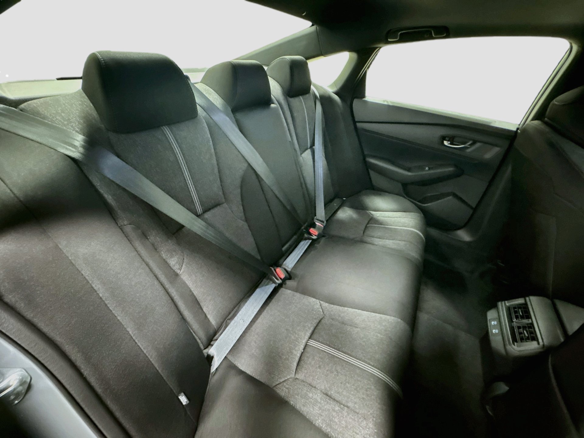 Used 2025 Honda Accord Sport image 25