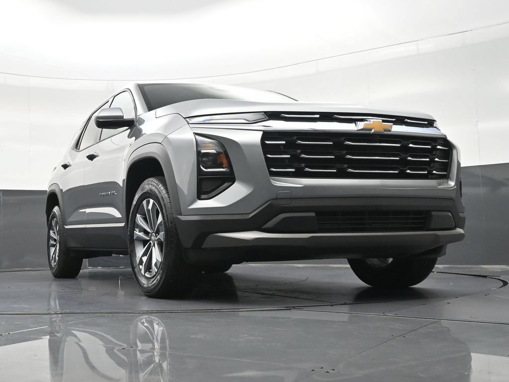 Used 2025 Chevrolet Equinox LT FWD image 31