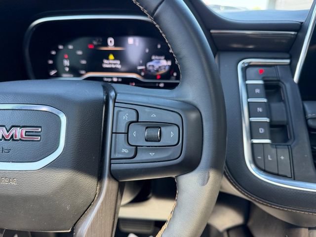 Used 2023 GMC Yukon AT4 w/ AT4 Premium Package AWD/4WD image 17