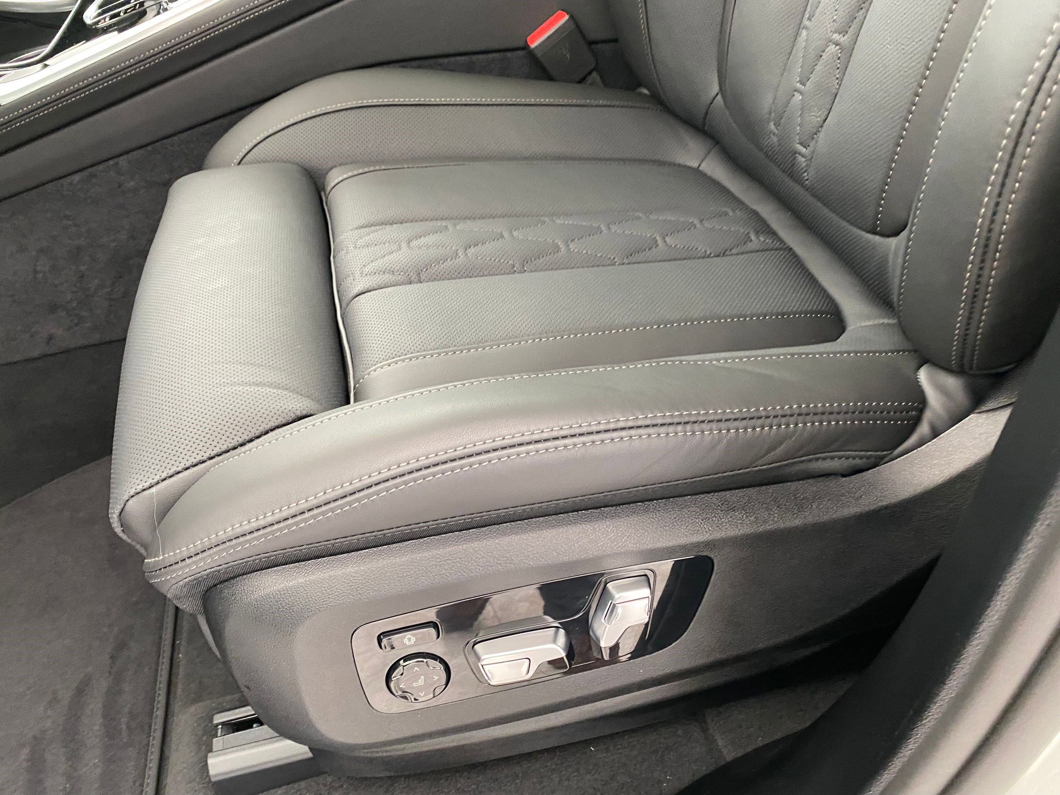 New 2026 BMW ALPINA XB7 image 13