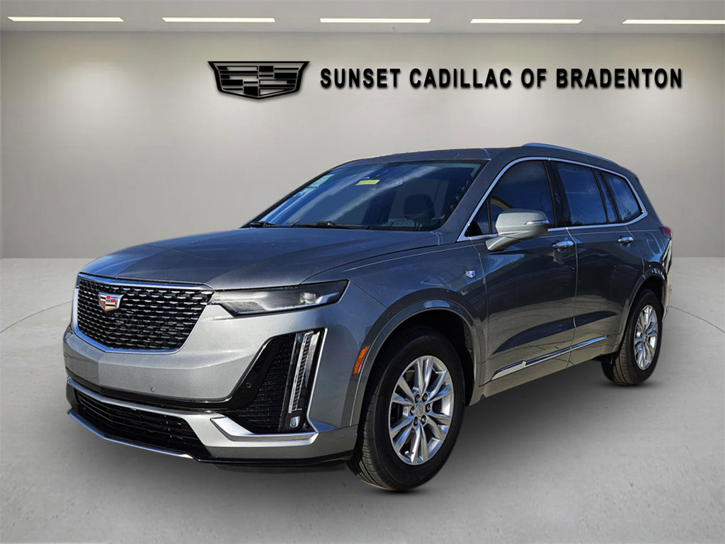 New 2025 Cadillac XT6 Luxury image 3