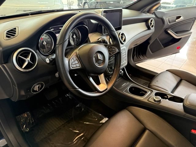 Used 2016 Mercedes-Benz CLA 250 4MATIC image 2