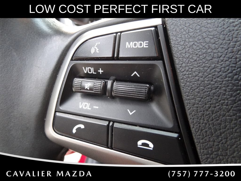 Used 2022 Hyundai Accent Limited FWD image 16