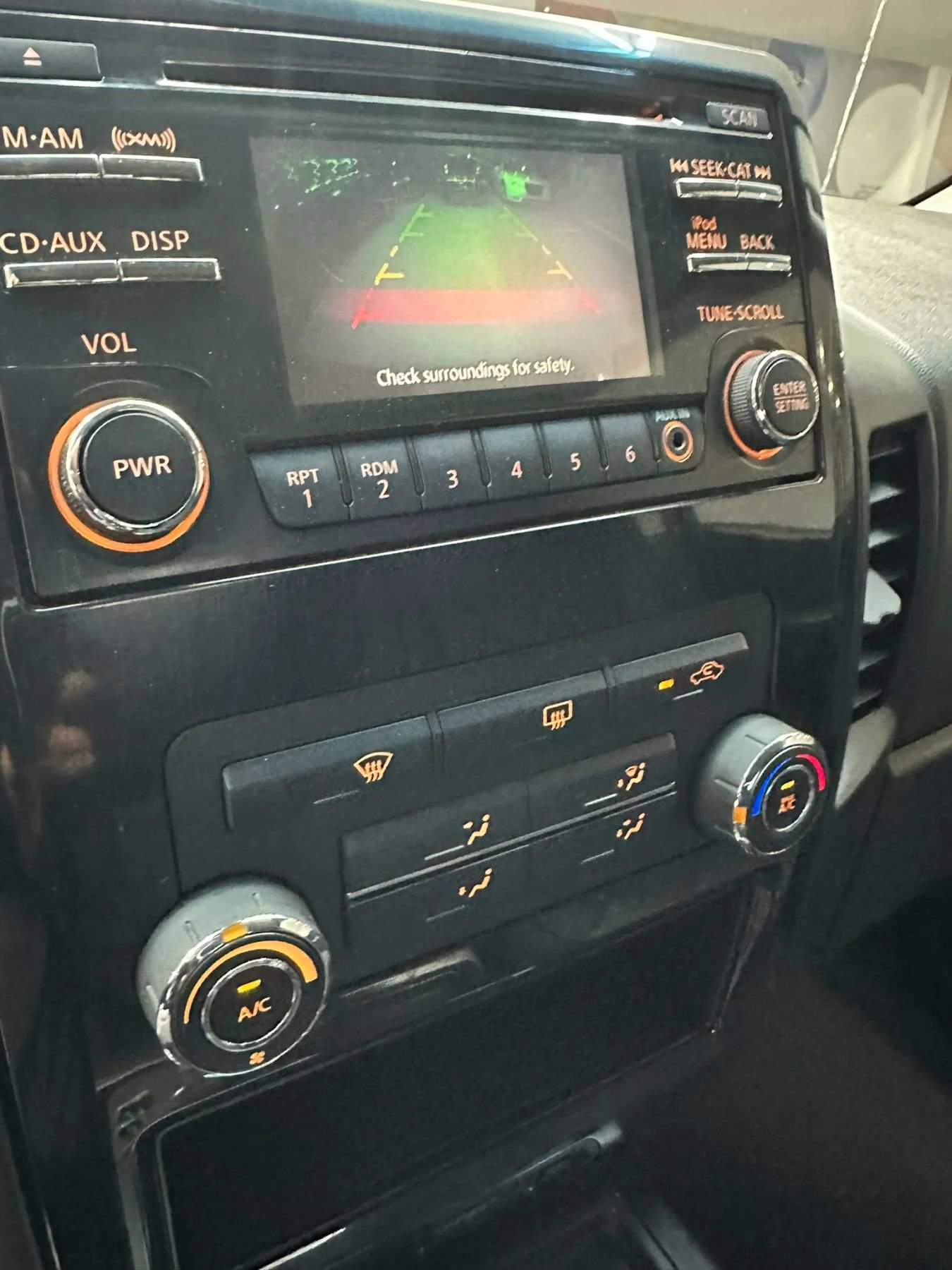 Used 2013 Nissan Titan SV w/ SV Value Truck Pkg image 21