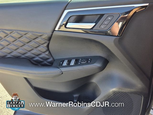 Used 2023 Mitsubishi Outlander SEL image 31