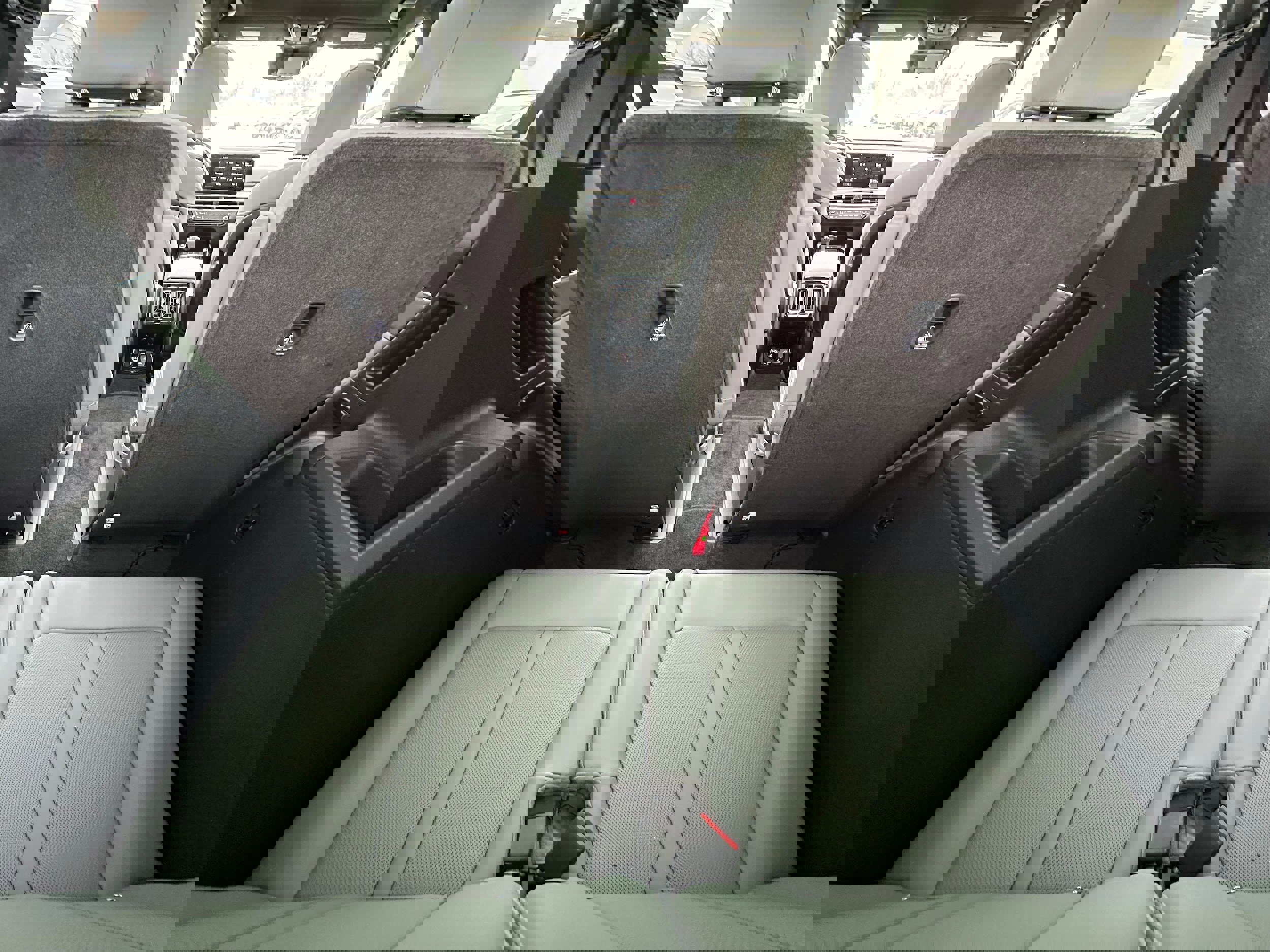 Used 2025 Kia Sorento SX Prestige w/ Sage Leather Package image 14