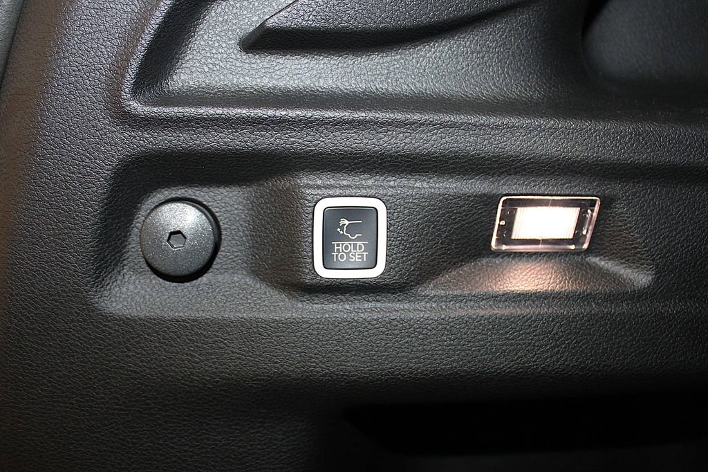 New 2026 Jeep Grand Cherokee L 4WD image 36