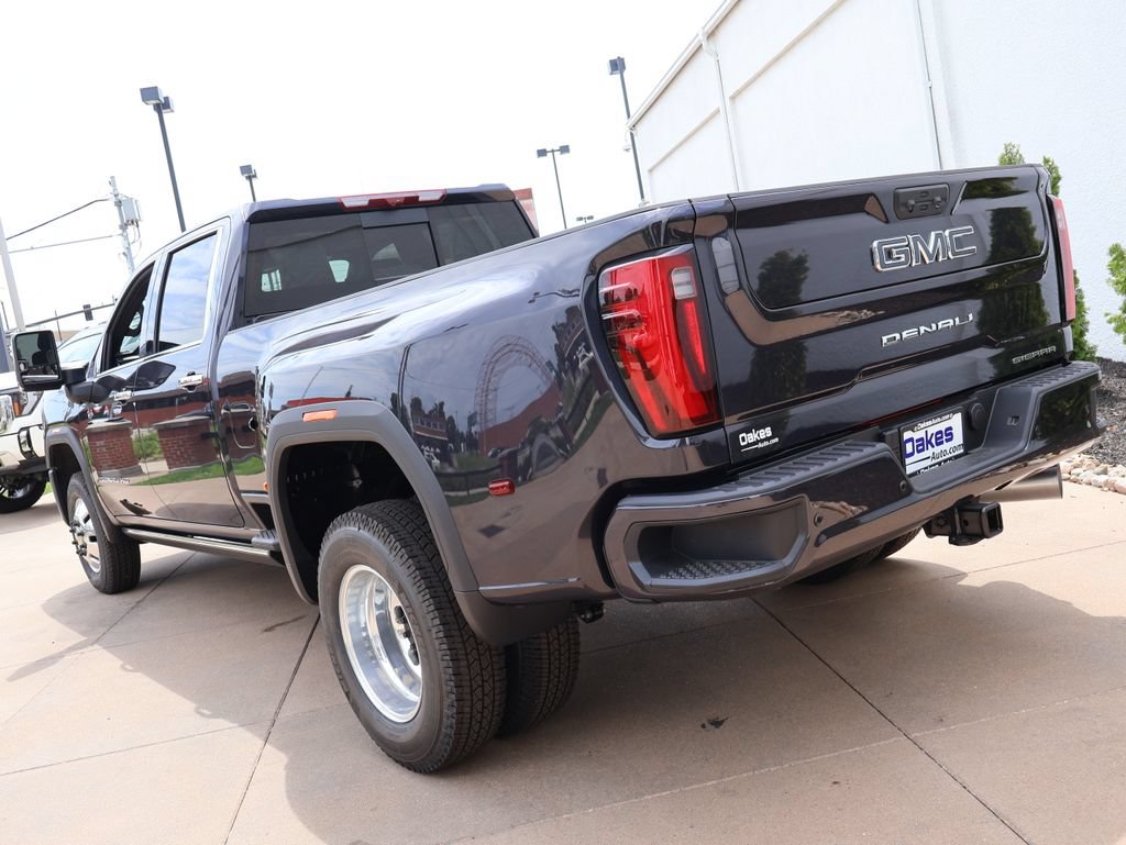 New 2026 GMC Sierra 3500 Denali Ultimate AWD/4WD image 4