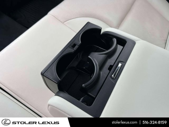 Used 2023 Lexus LX 600 4WD w/ Accessory Package (Z1) image 18