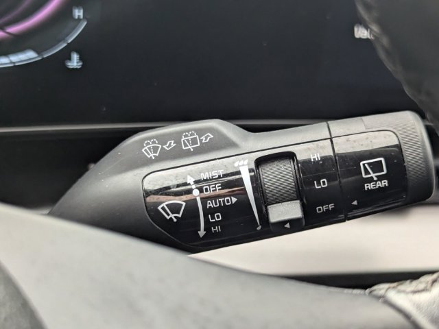 Certified 2025 Kia Sportage EX FWD image 20