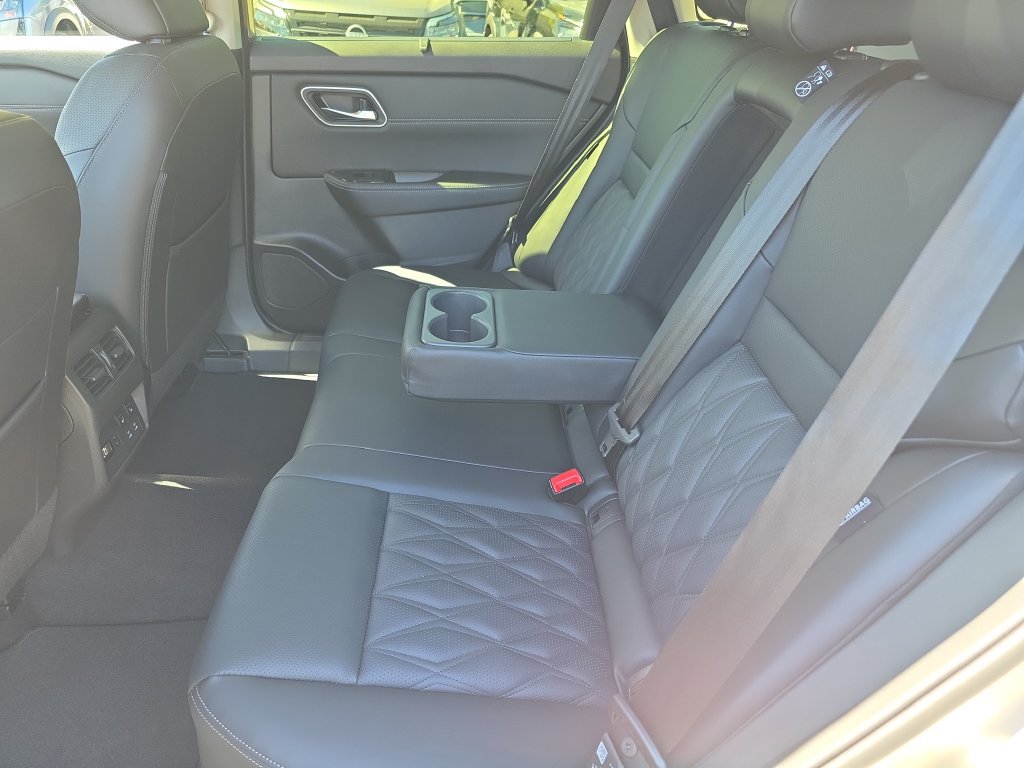 New 2026 Nissan Rogue Platinum w/ Platinum Premium Package AWD/4WD image 42
