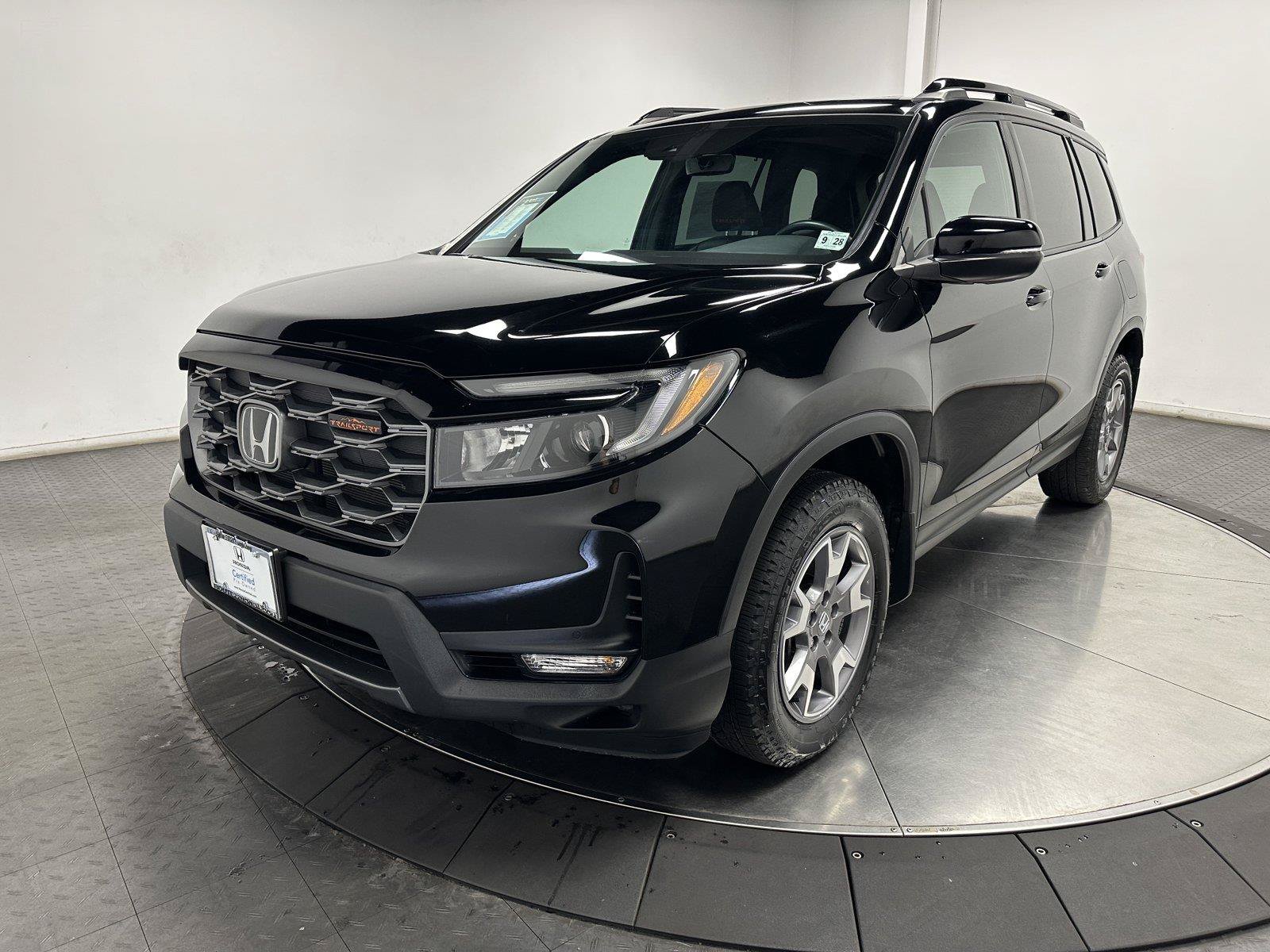 Certified 2023 Honda Passport TrailSport image 6