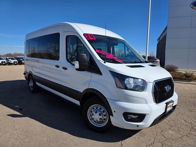 Used 2024 Ford Transit 350 XLT image 2