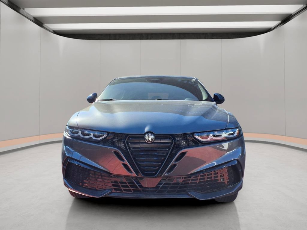 New 2026 Alfa Romeo Tonale AWD/4WD image 2