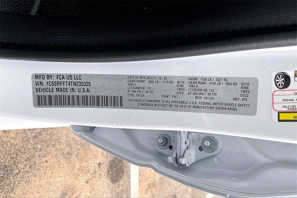 New 2026 RAM 1500 4x4 Crew Cab image 13