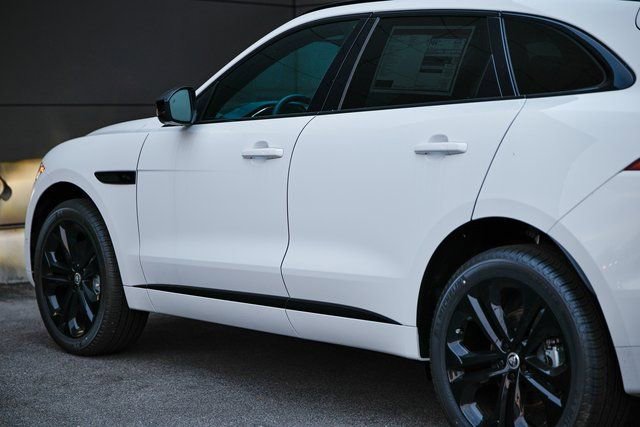 New 2026 Jaguar F-PACE R-Dynamic S AWD/4WD image 9