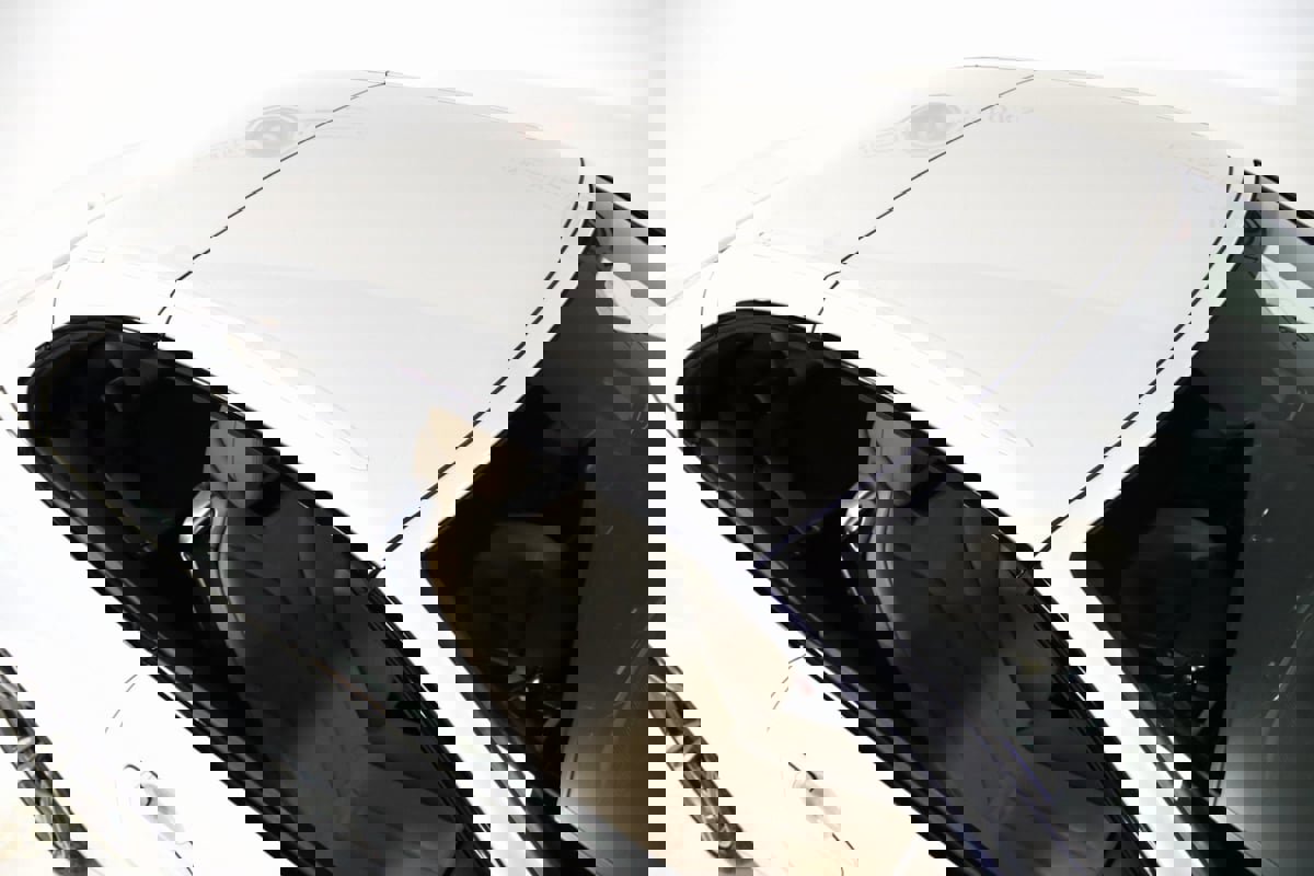 Used 2018 BMW M4 Convertible image 26