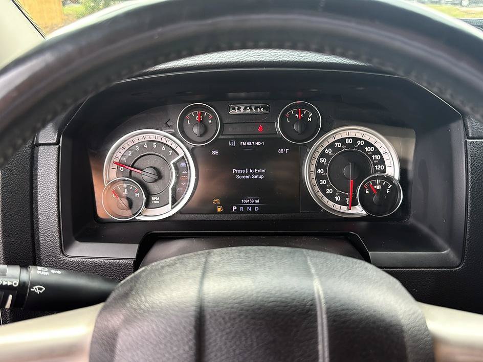 Used 2017 RAM 1500 Laramie w/ Convenience Group AWD/4WD image 15