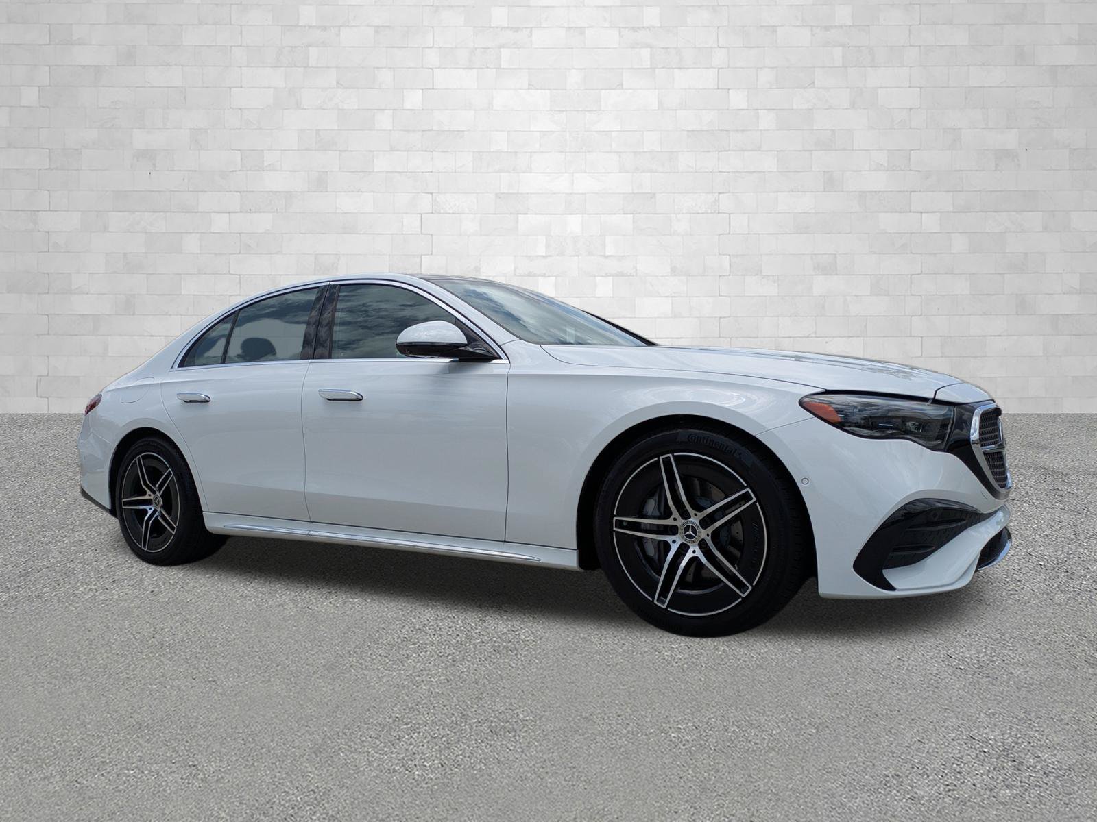 Used 2025 Mercedes-Benz E 450 4MATIC Sedan video 1