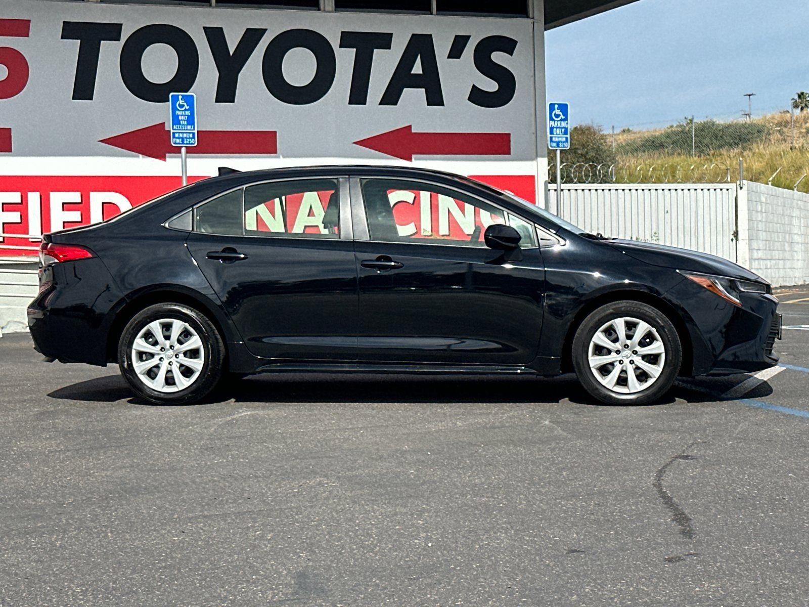 Used 2026 Toyota Corolla LE image 6