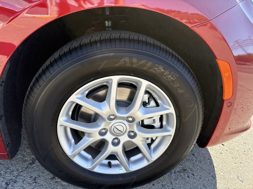New 2026 Chrysler Pacifica Select image 15