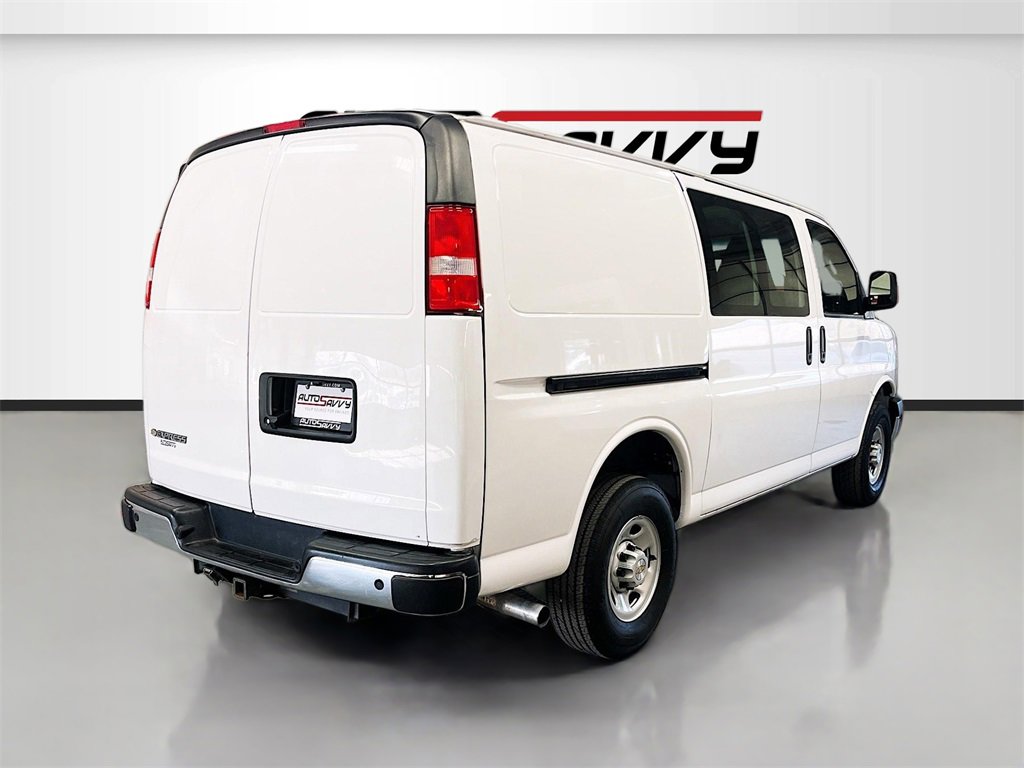 Used 2024 Chevrolet Express 2500 w/ Driver Convenience Package image 7