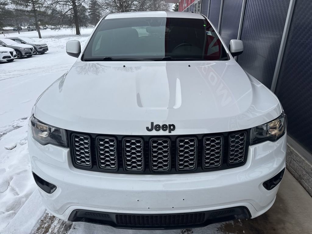 Used 2018 Jeep Grand Cherokee Altitude image 8