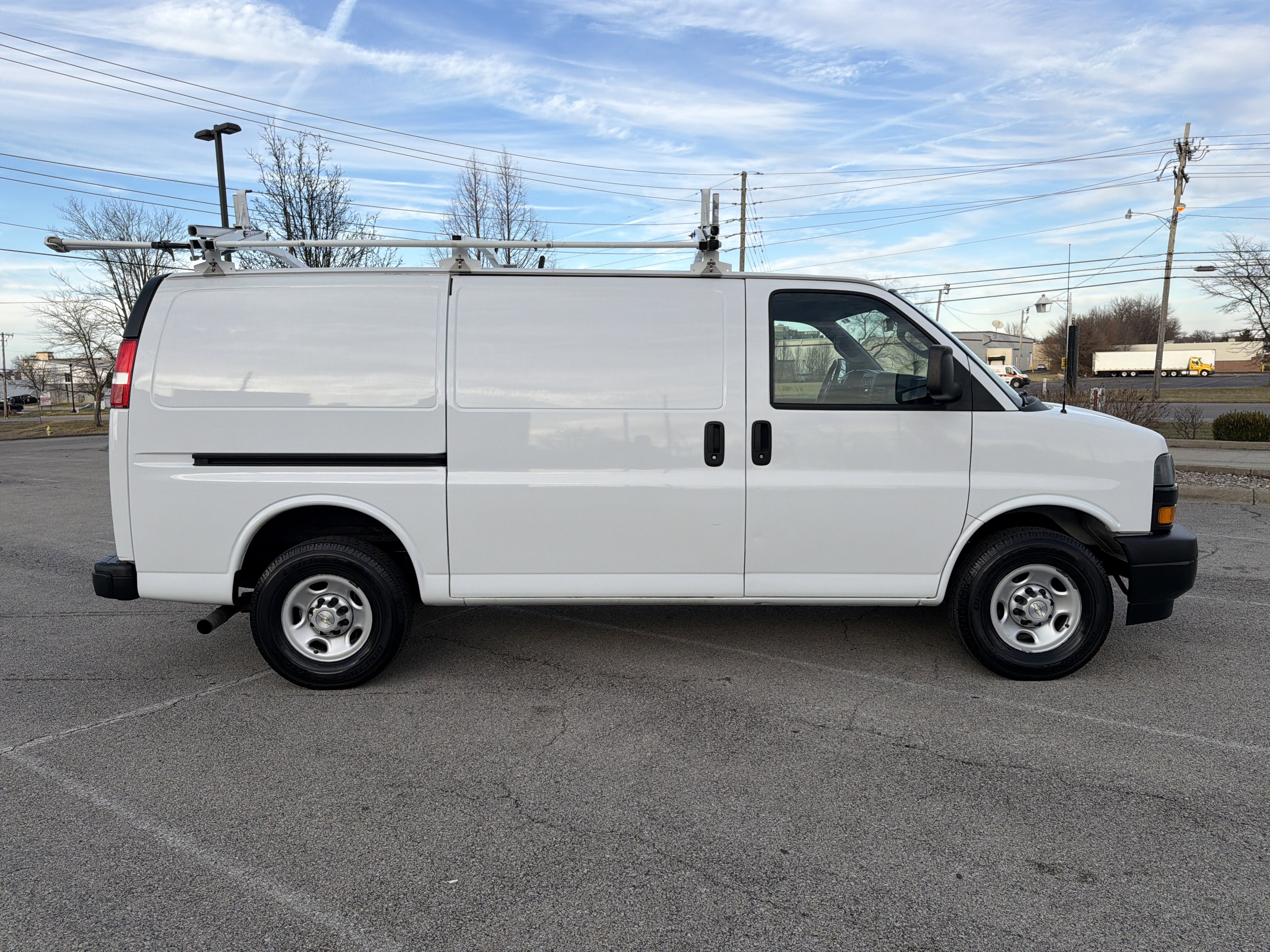 Used 2021 Chevrolet Express 2500 w/ Driver Convenience Package image 8