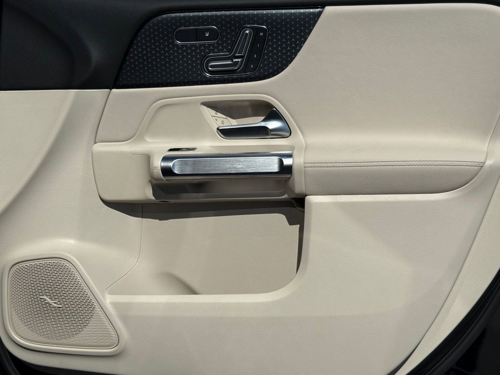 New 2026 Mercedes-Benz GLB 250 image 18