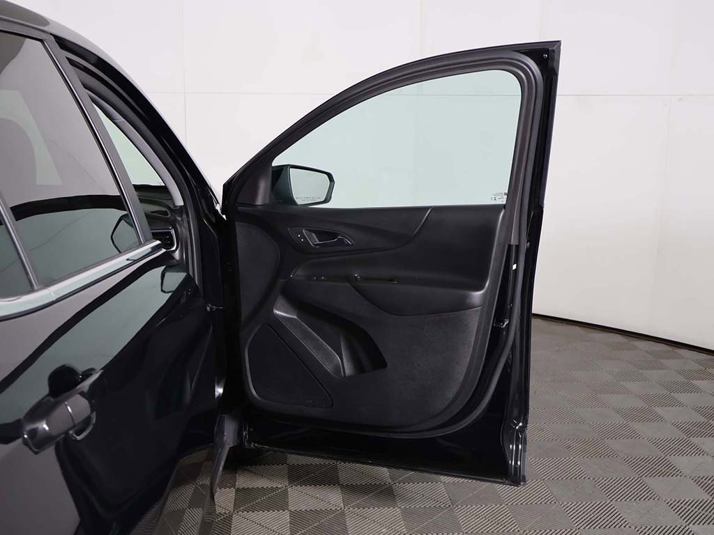 Used 2023 Chevrolet Equinox LT image 16