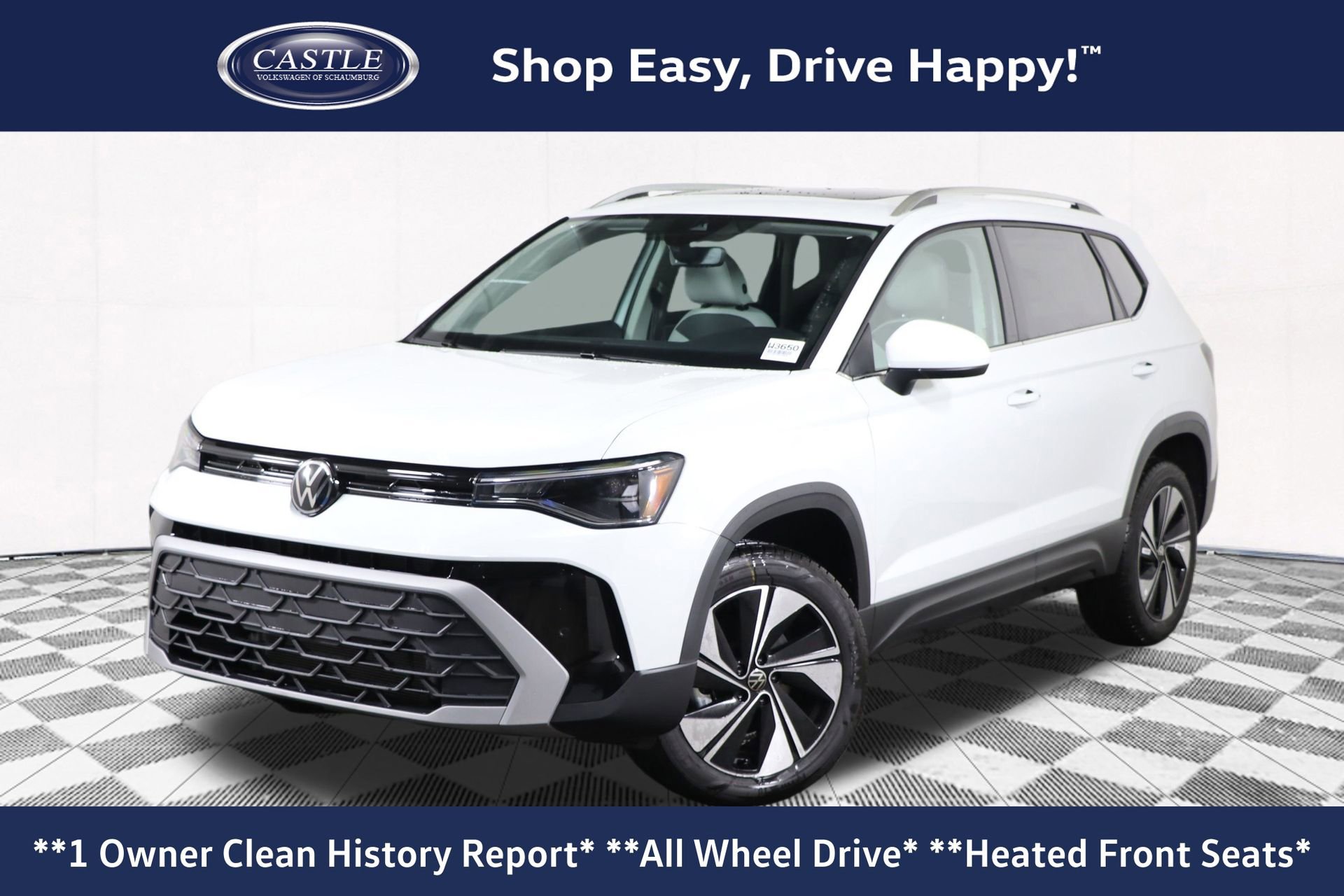 Used 2025 Volkswagen Taos SE w/ Panoramic Sunroof Package
