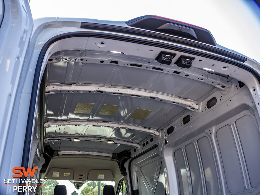 New 2025 Ford Transit 250 148 Medium Roof image 11