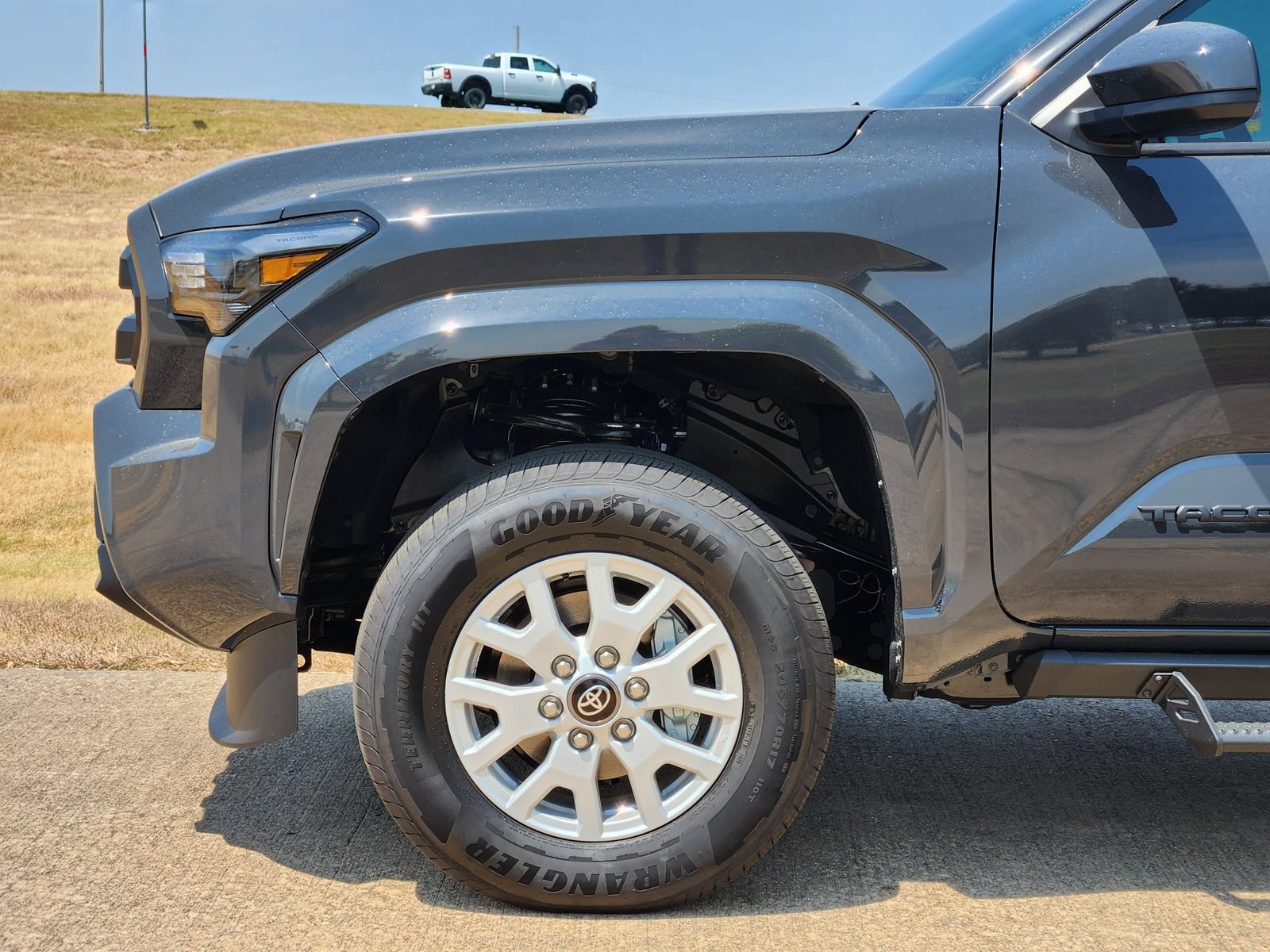 New 2026 Toyota Tacoma SR5 AWD/4WD image 10