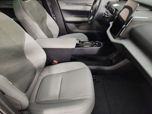New 2026 Volvo EX30 Plus w/ Climate Package RWD image 3