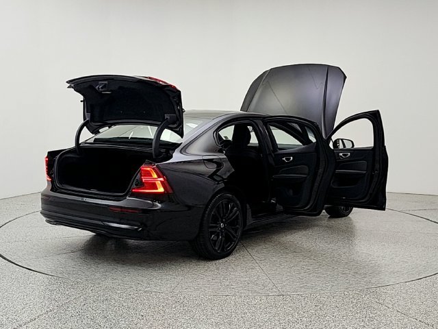 Certified 2024 Volvo S60 B5 Plus w/ Climate Package AWD/4WD image 11