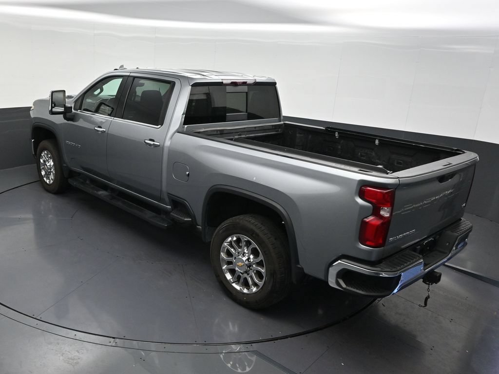 Used 2024 Chevrolet Silverado 2500 LTZ w/ LTZ Convenience Package AWD/4WD image 18