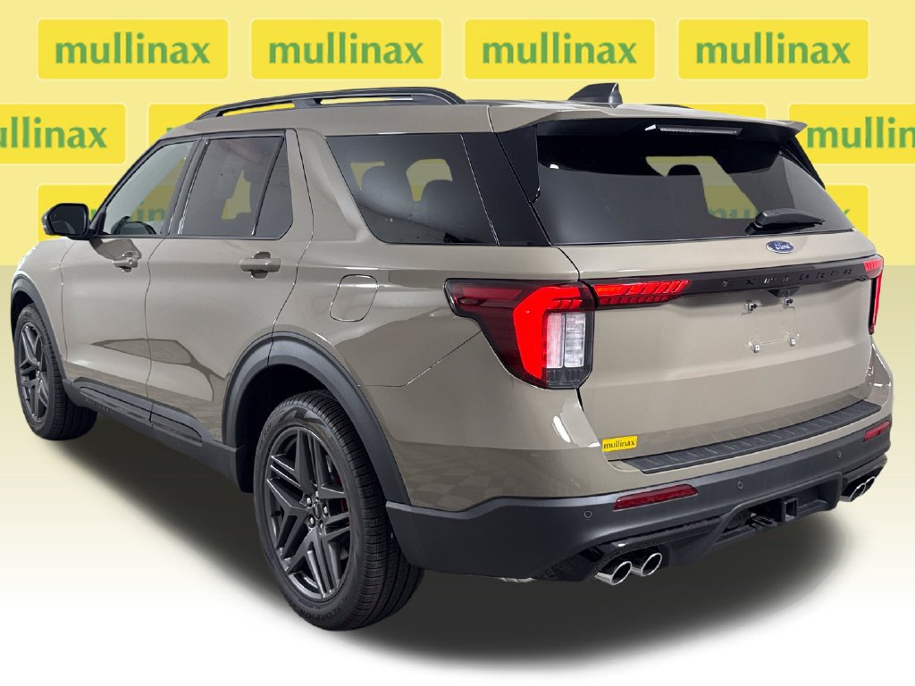 New 2026 Ford Explorer ST AWD/4WD image 3