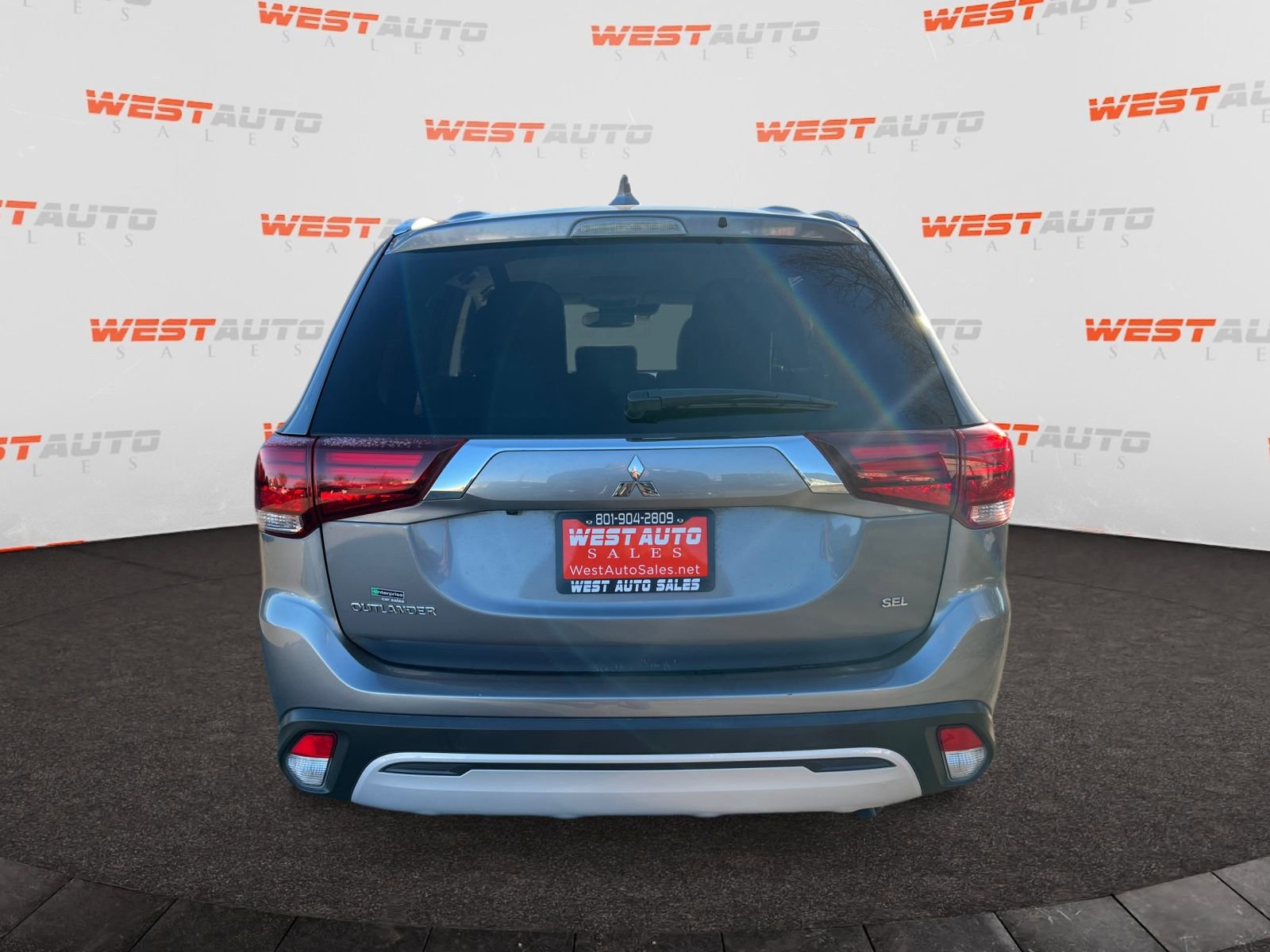 Used 2020 Mitsubishi Outlander SE image 4