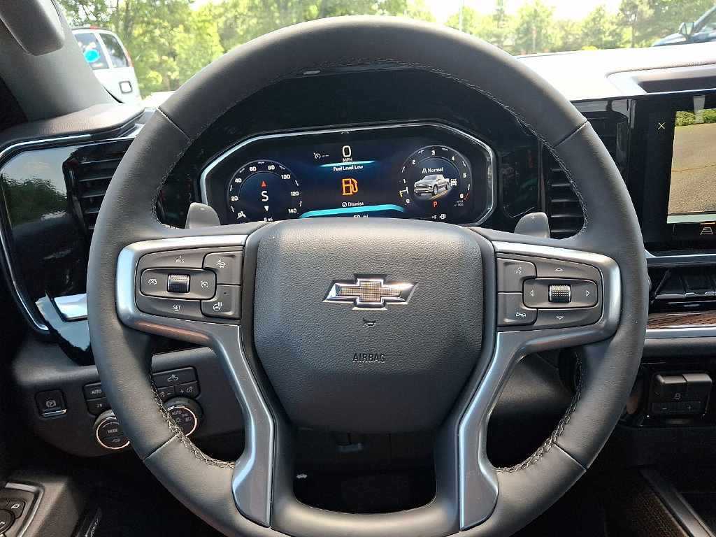 New 2026 Chevrolet Silverado 1500 RST w/ Redline Edition AWD/4WD image 14