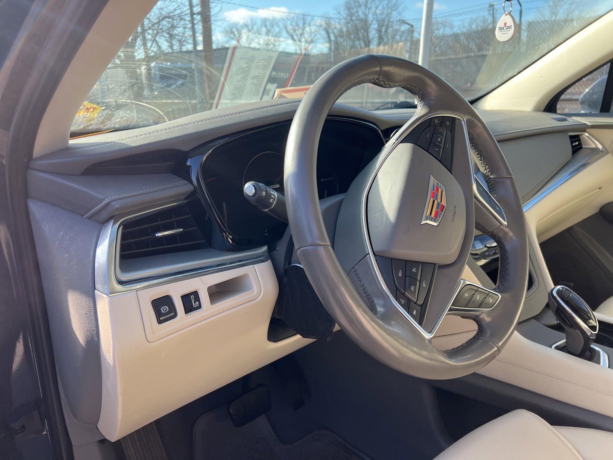 Used 2019 Cadillac XT5 Luxury image 11