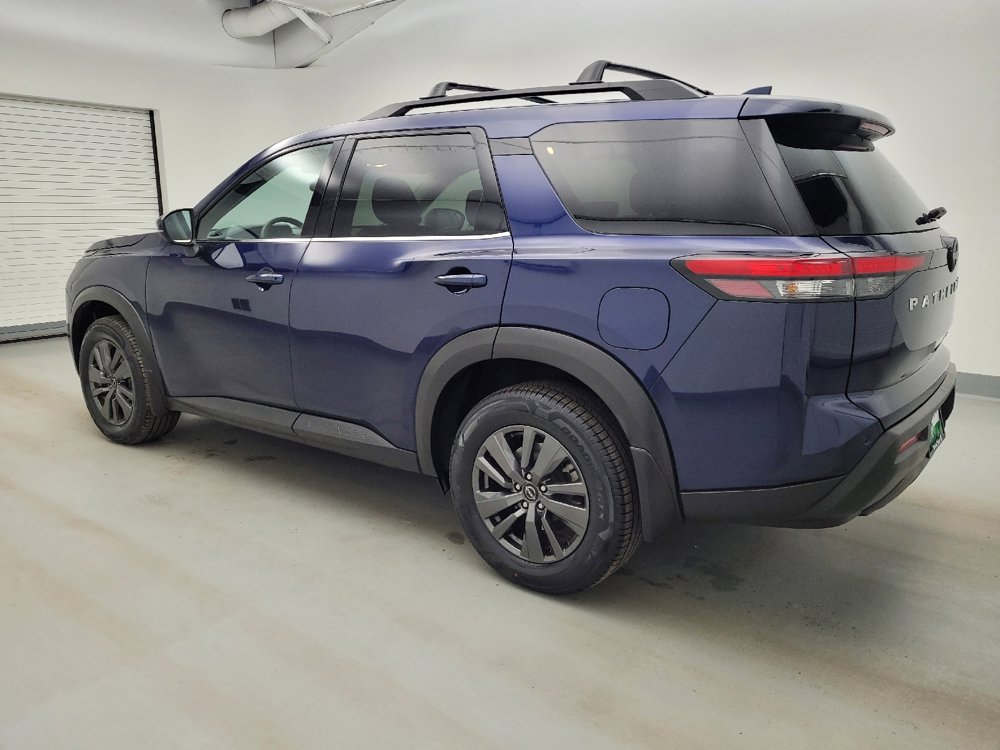 Used 2023 Nissan Pathfinder SV AWD/4WD image 3