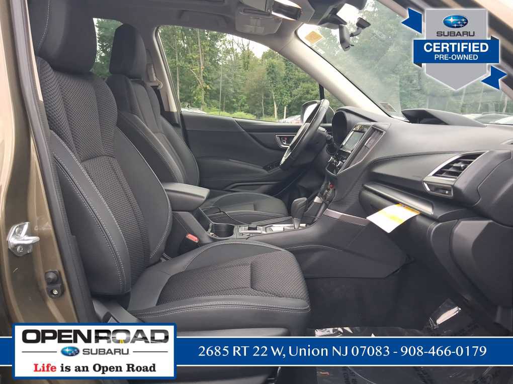 Certified 2023 Subaru Forester Premium AWD/4WD image 17