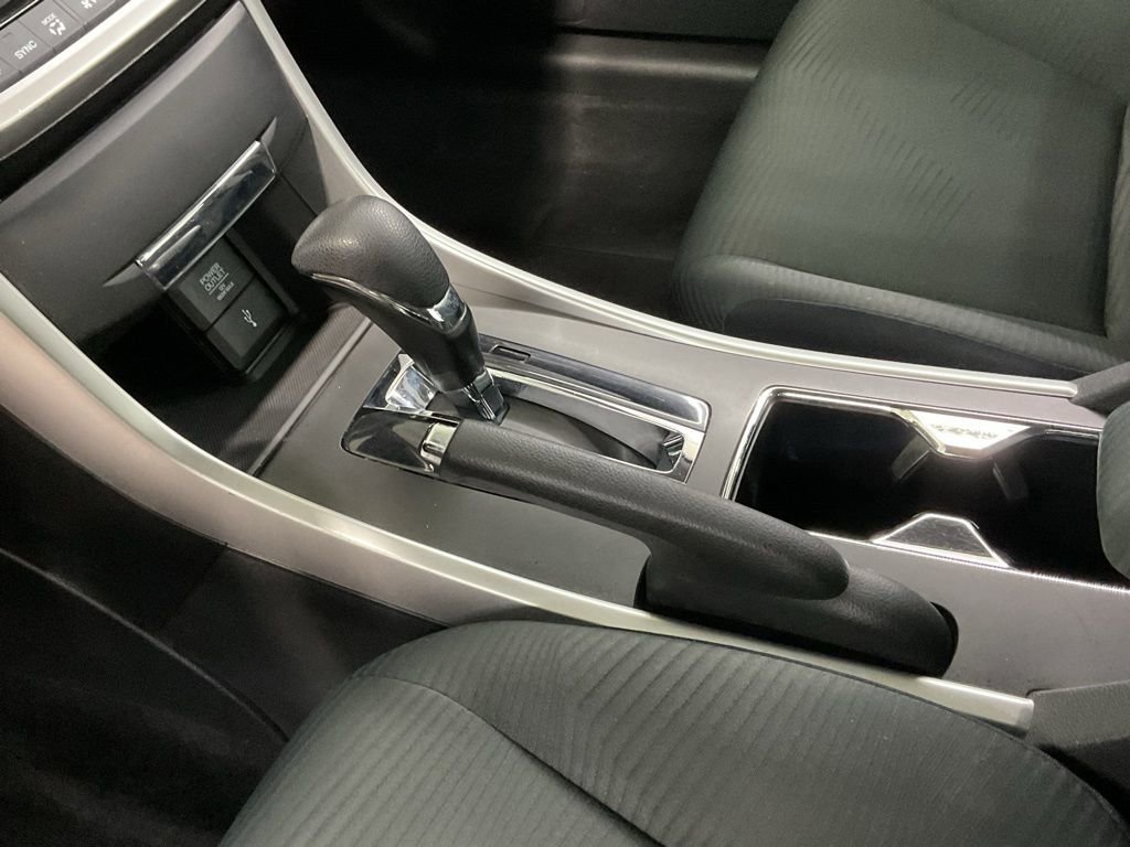 Used 2015 Honda Accord LX image 19